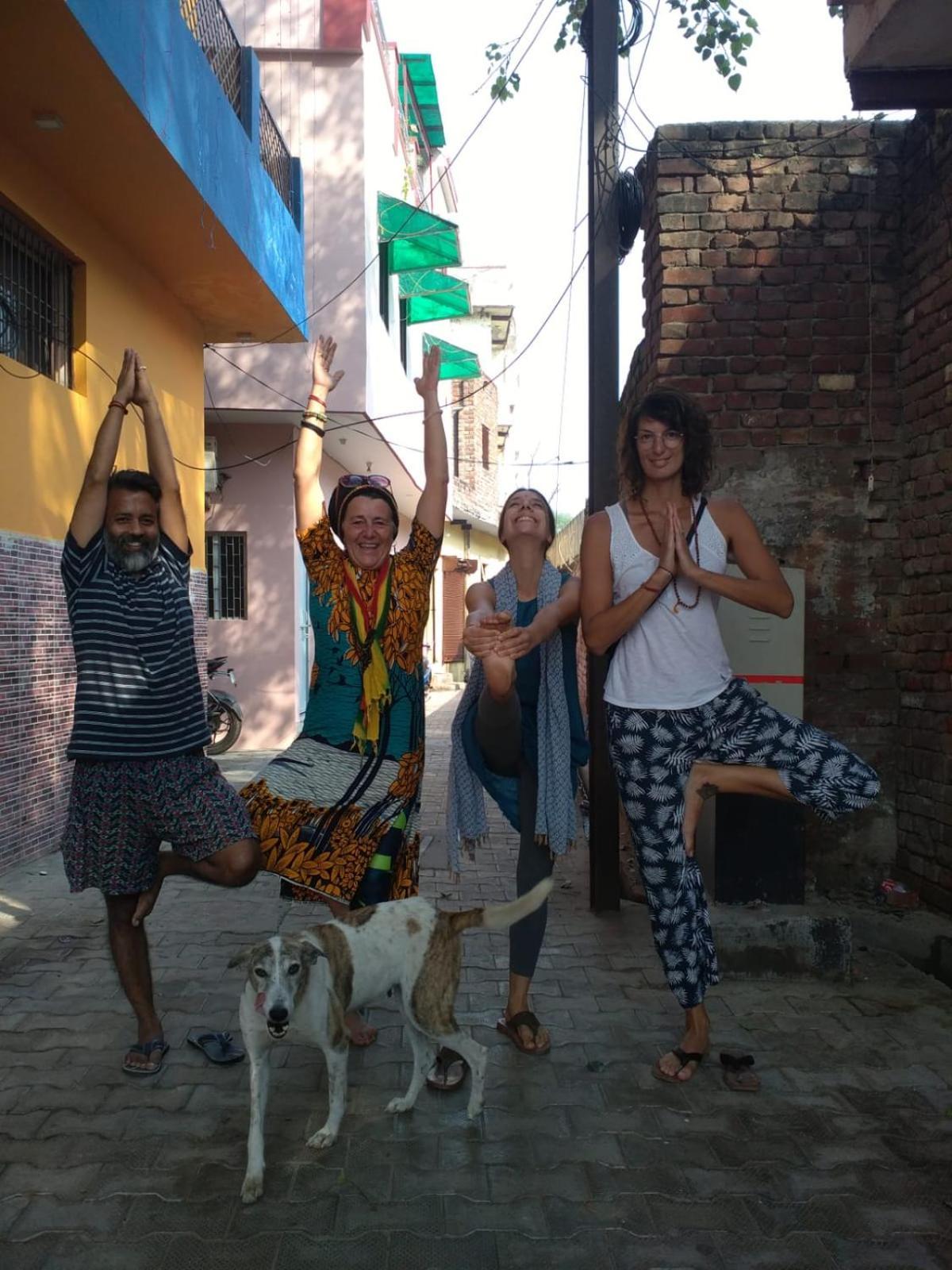 Big Brother Hostel Hotel Agra  Luaran gambar