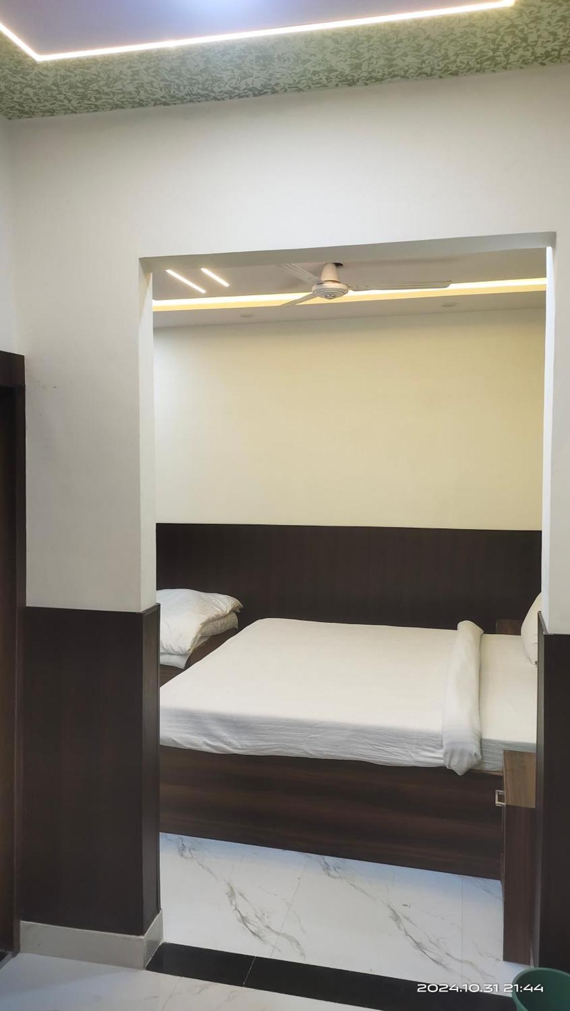 Big Brother Hostel Hotel Agra  Luaran gambar